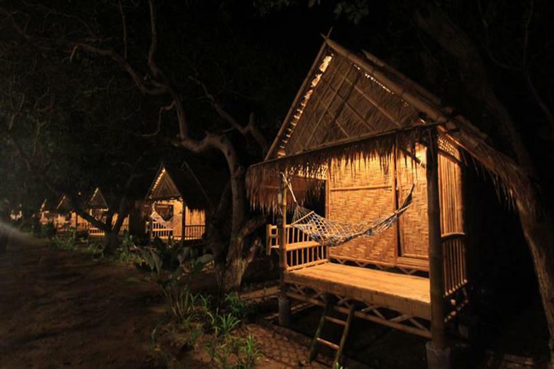 Chalee Tropicana Bungalow Koh Phayam Exterior foto
